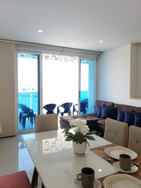 Moderno Apartamento frente a la playa en Santa Marta